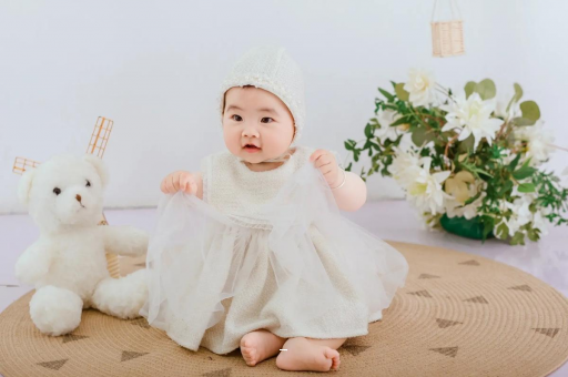 吕梁宝宝几个月抬头